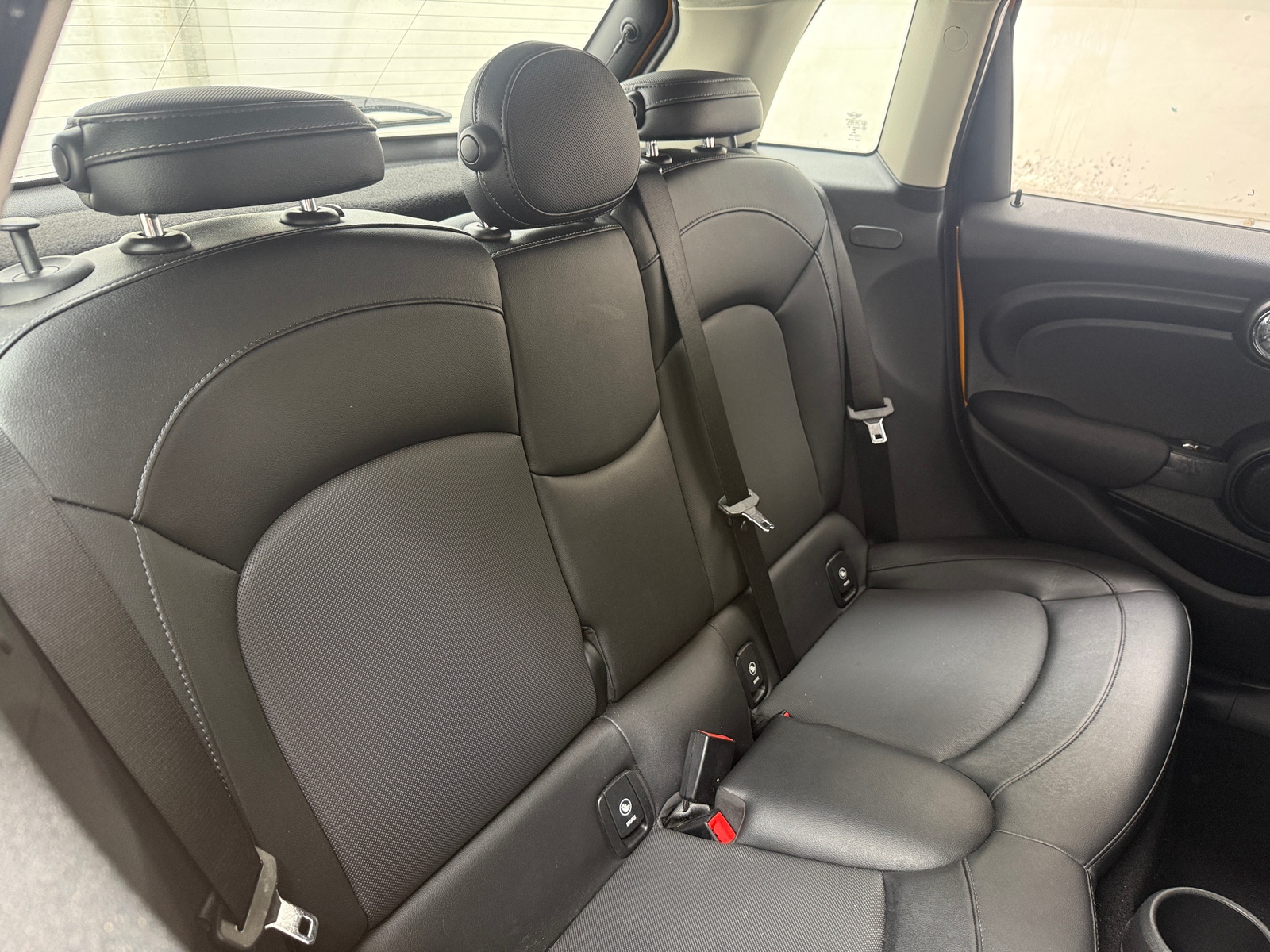 Thumbnail: 2017 MINI Cooper Hardtop - 5