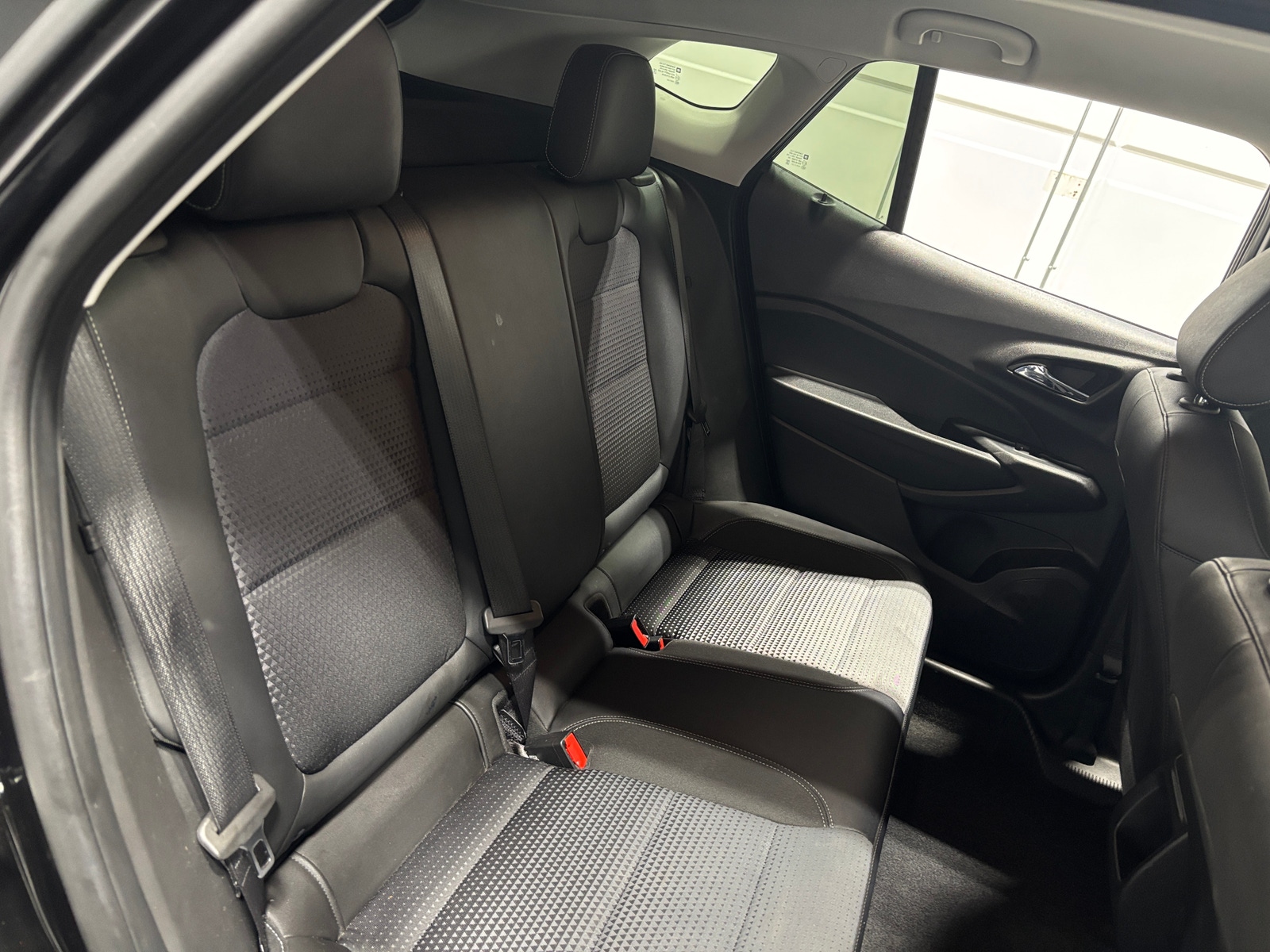 Thumbnail: 2025 Chevrolet Trax - 6