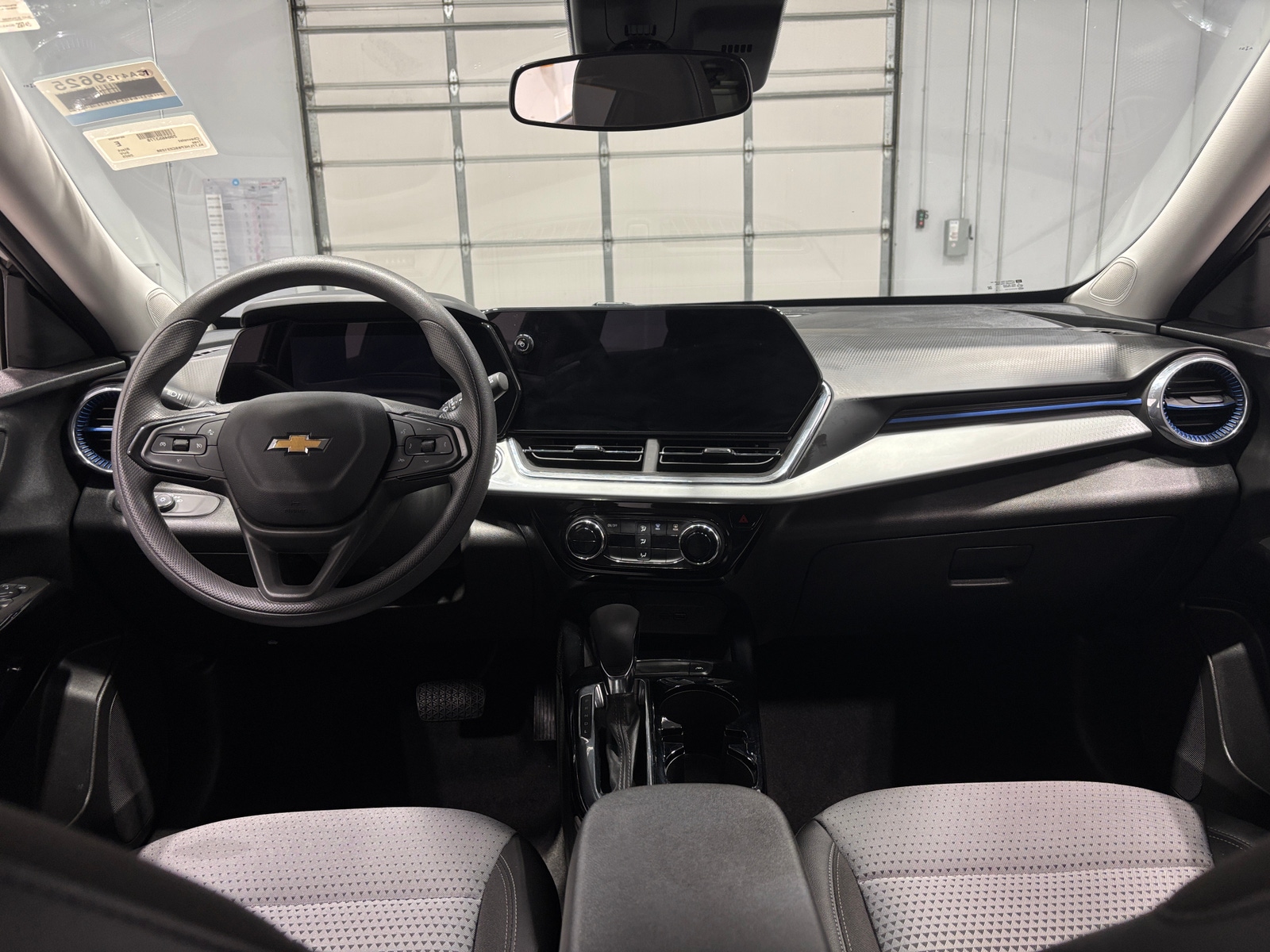 Thumbnail: 2025 Chevrolet Trax - 3