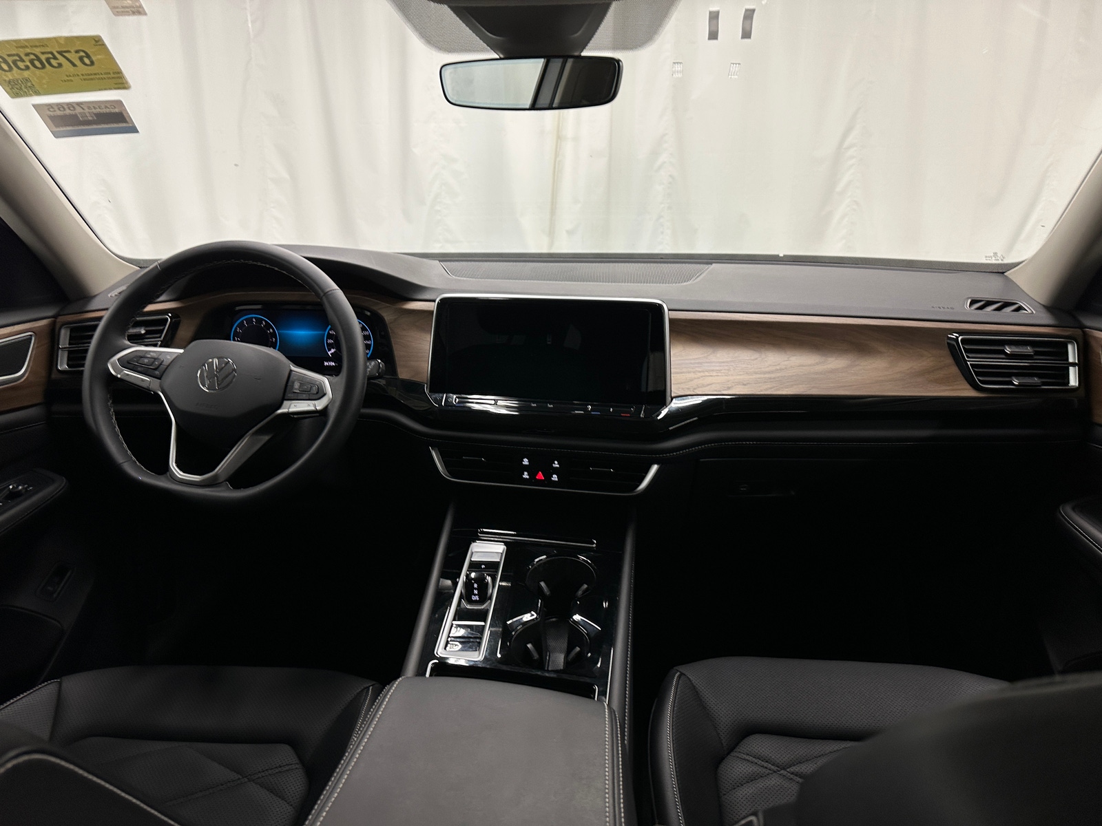 Thumbnail: 2025 Volkswagen Atlas - 2