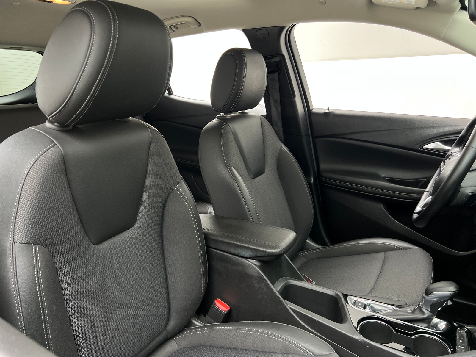 Thumbnail: 2025 Buick Encore GX - 2