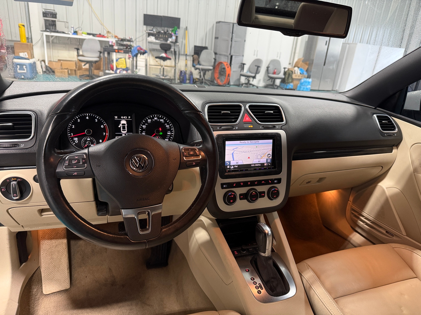 Thumbnail: 2015 Volkswagen Eos - 3