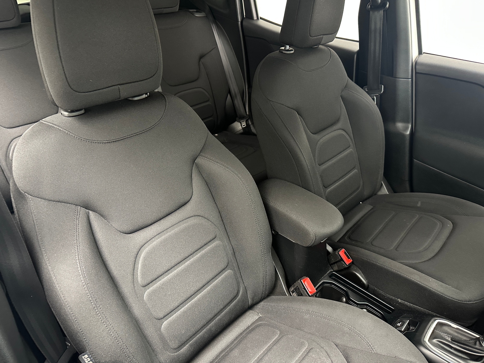 Thumbnail: 2018 Jeep Renegade - 2