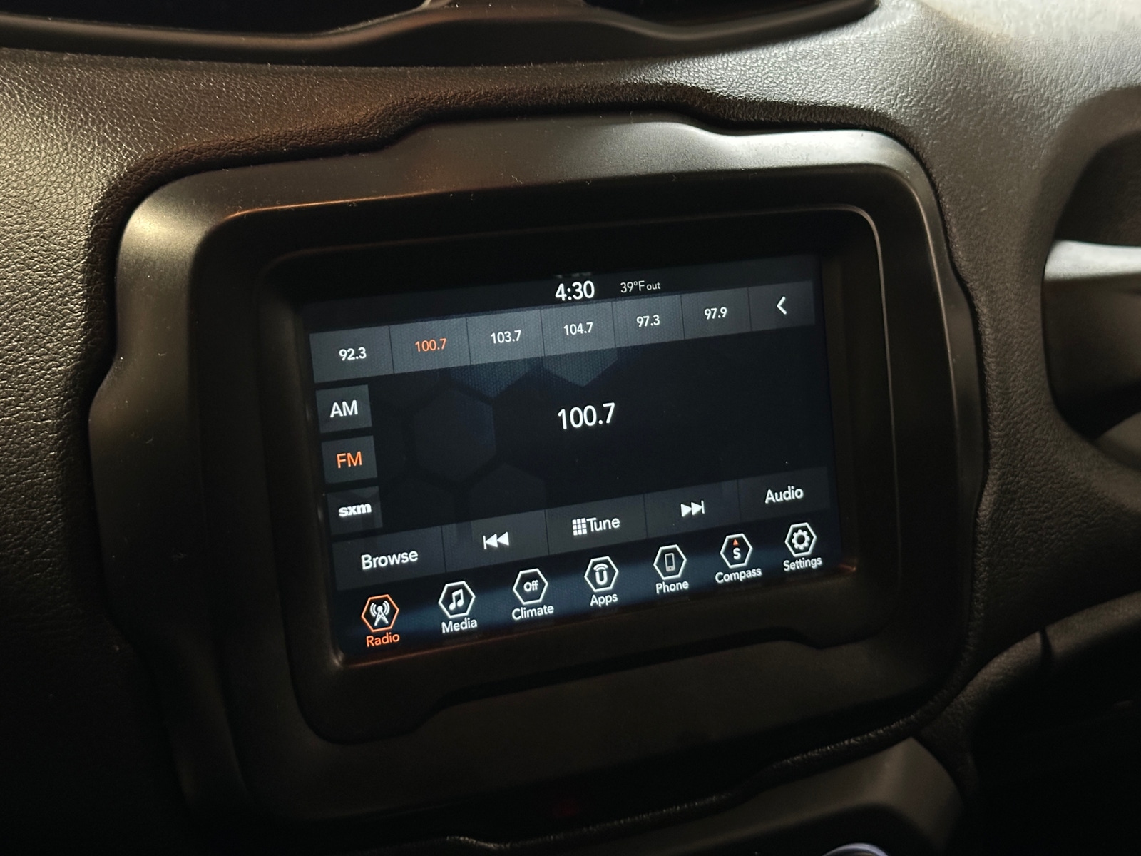 Thumbnail: 2018 Jeep Renegade - 4