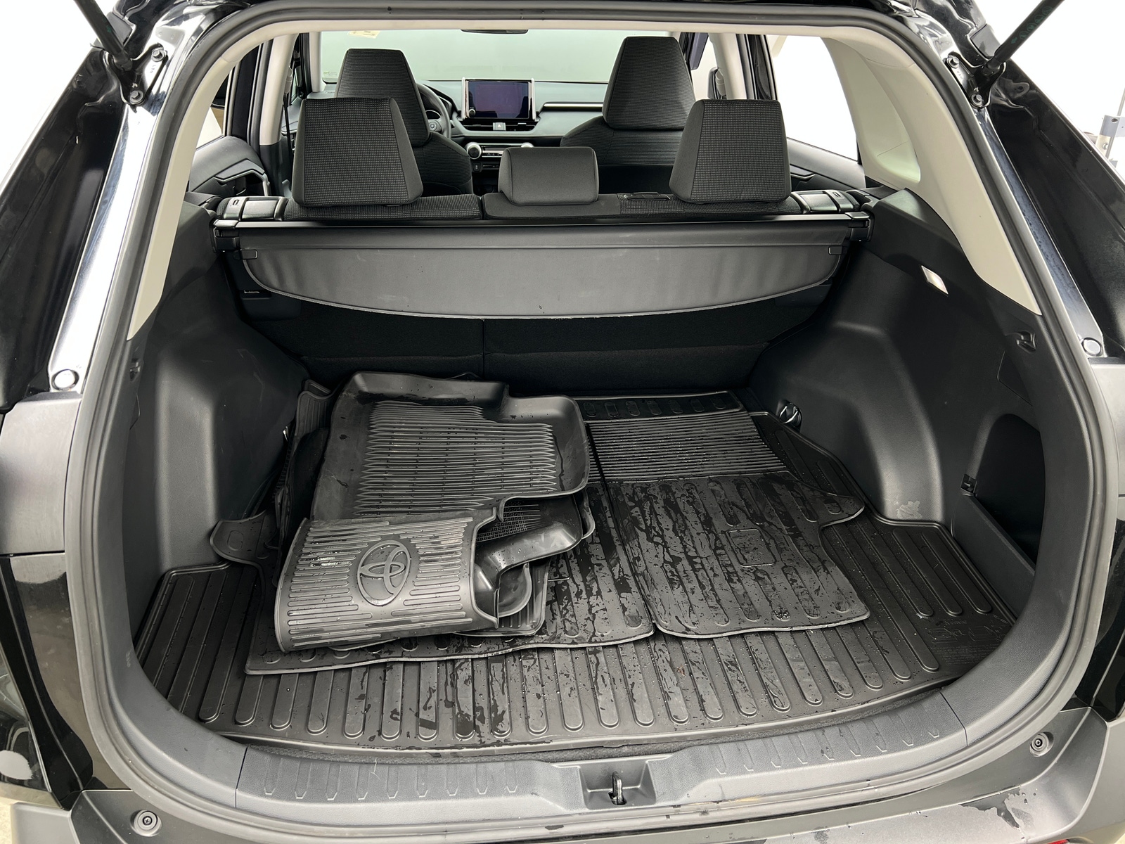 Thumbnail: 2024 Toyota RAV4 - 7