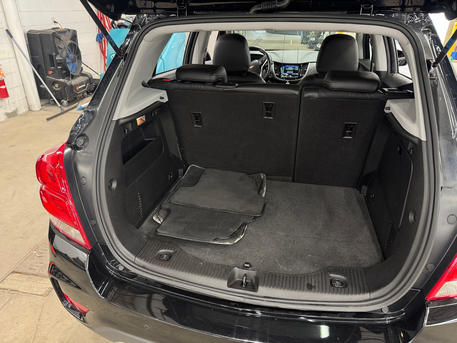 Thumbnail: 2018 Chevrolet Trax - 6