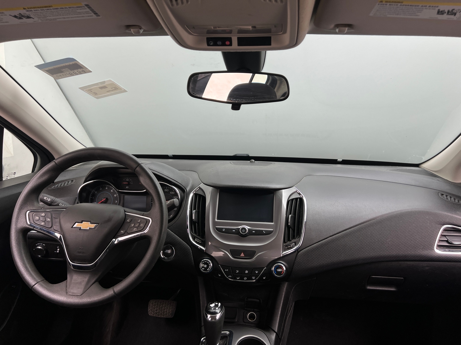 Thumbnail: 2016 Chevrolet Cruze - 3