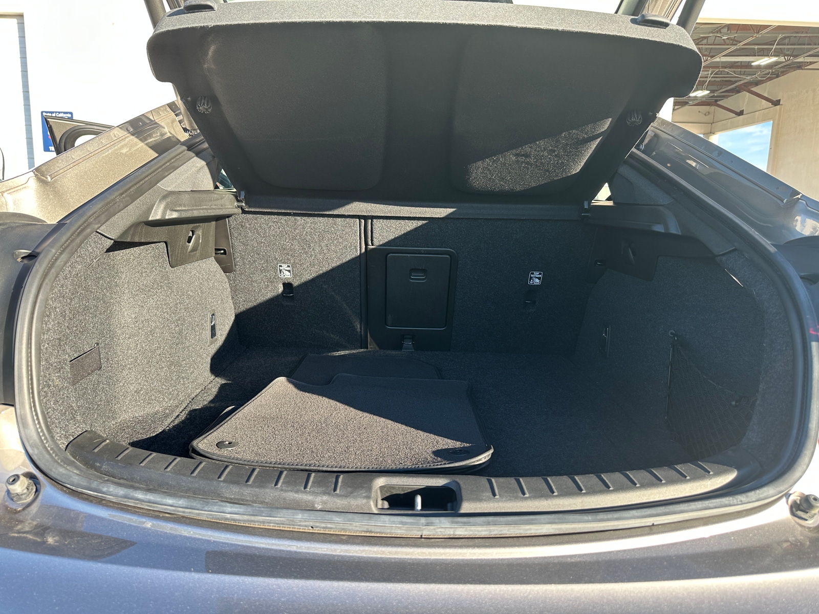 Thumbnail: 2021 Polestar 2 - 7