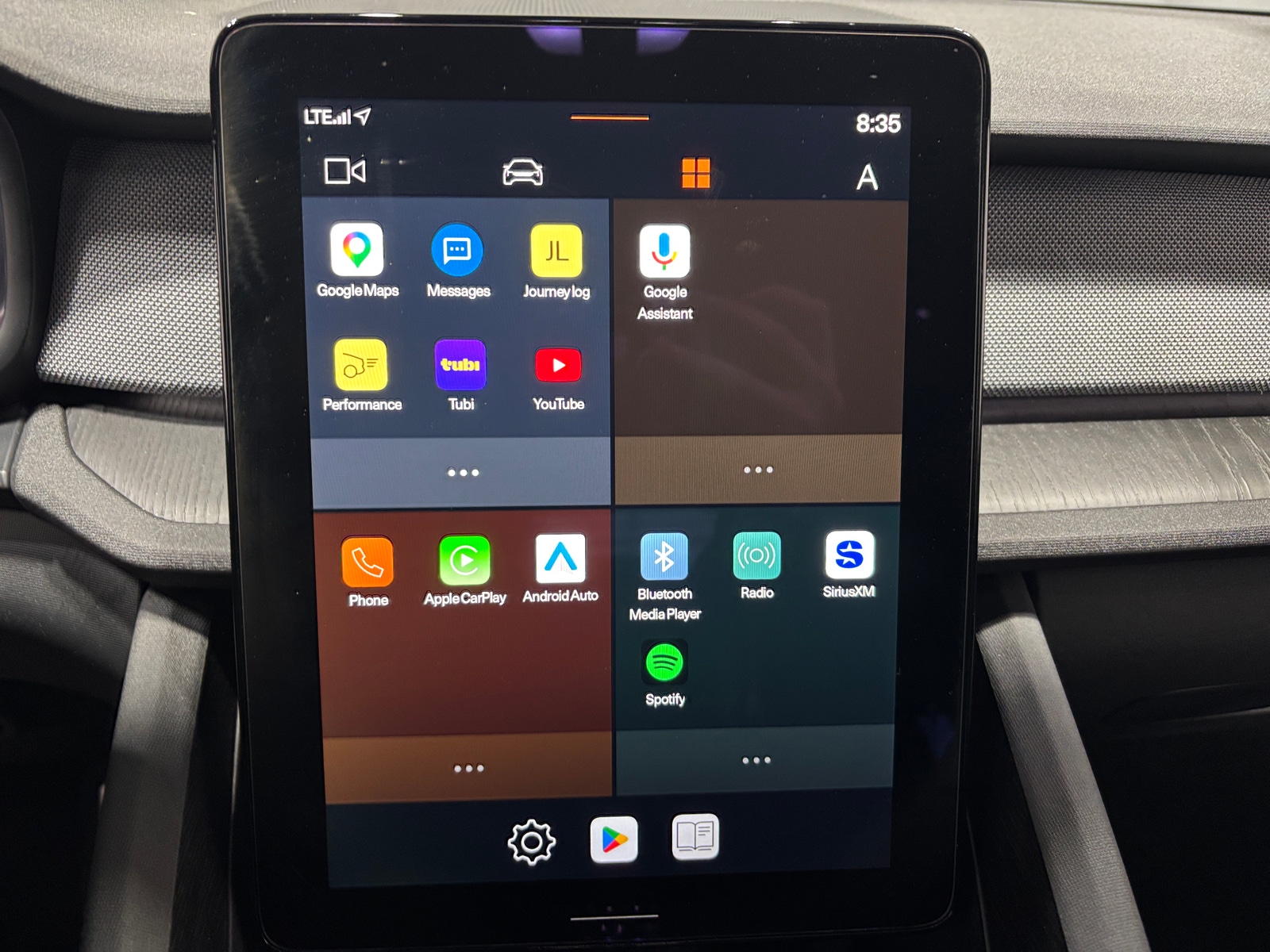 Thumbnail: 2021 Polestar 2 - 4