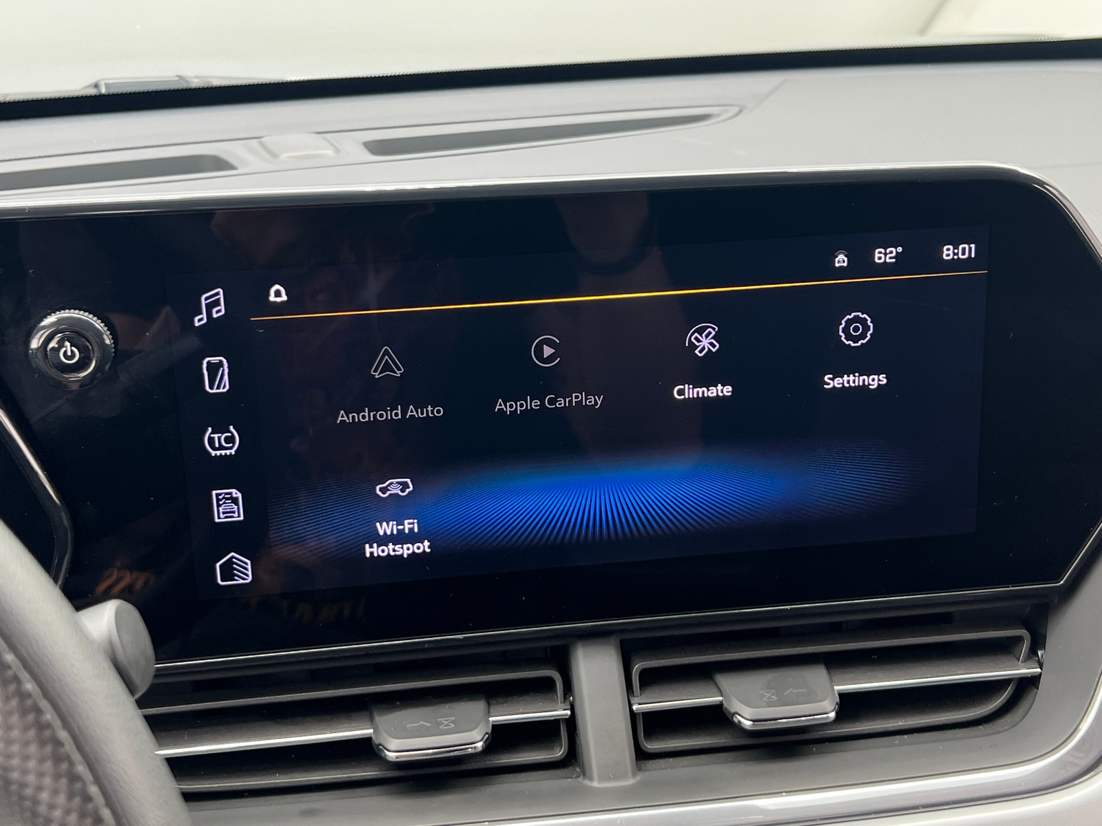 Thumbnail: 2025 Chevrolet Trax - 4