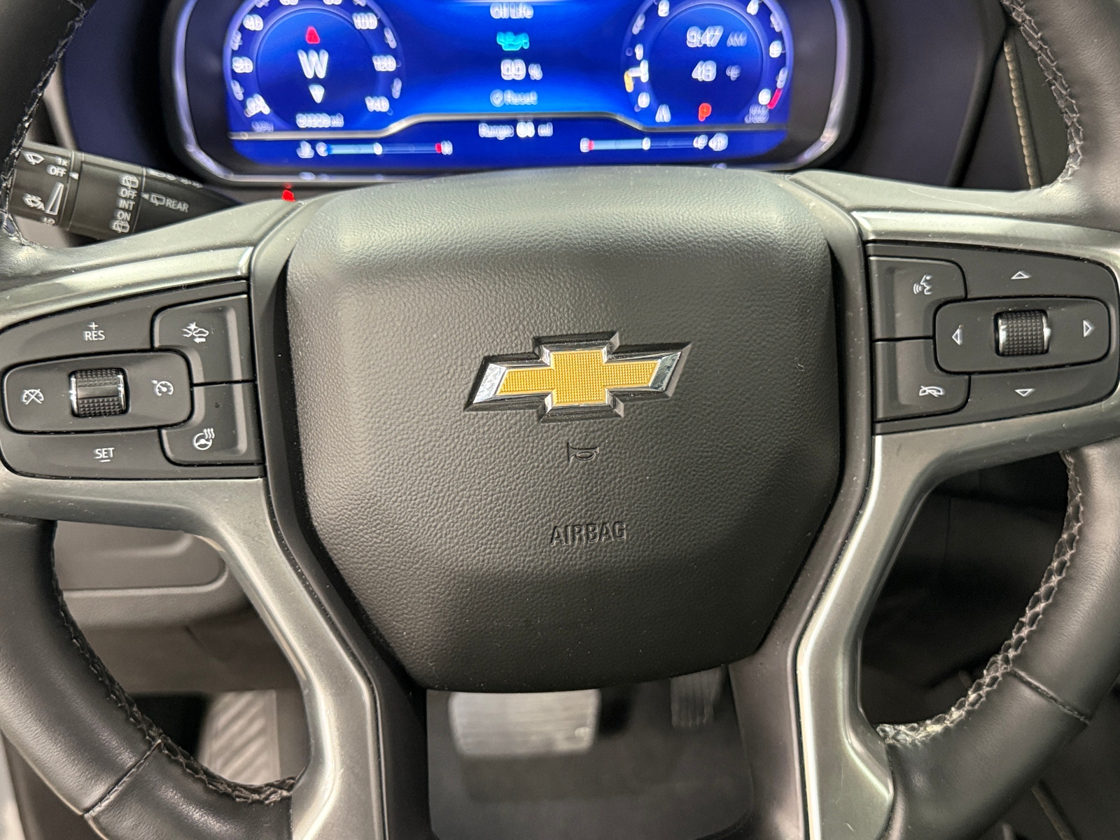 Thumbnail: 2023 Chevrolet Tahoe - 4