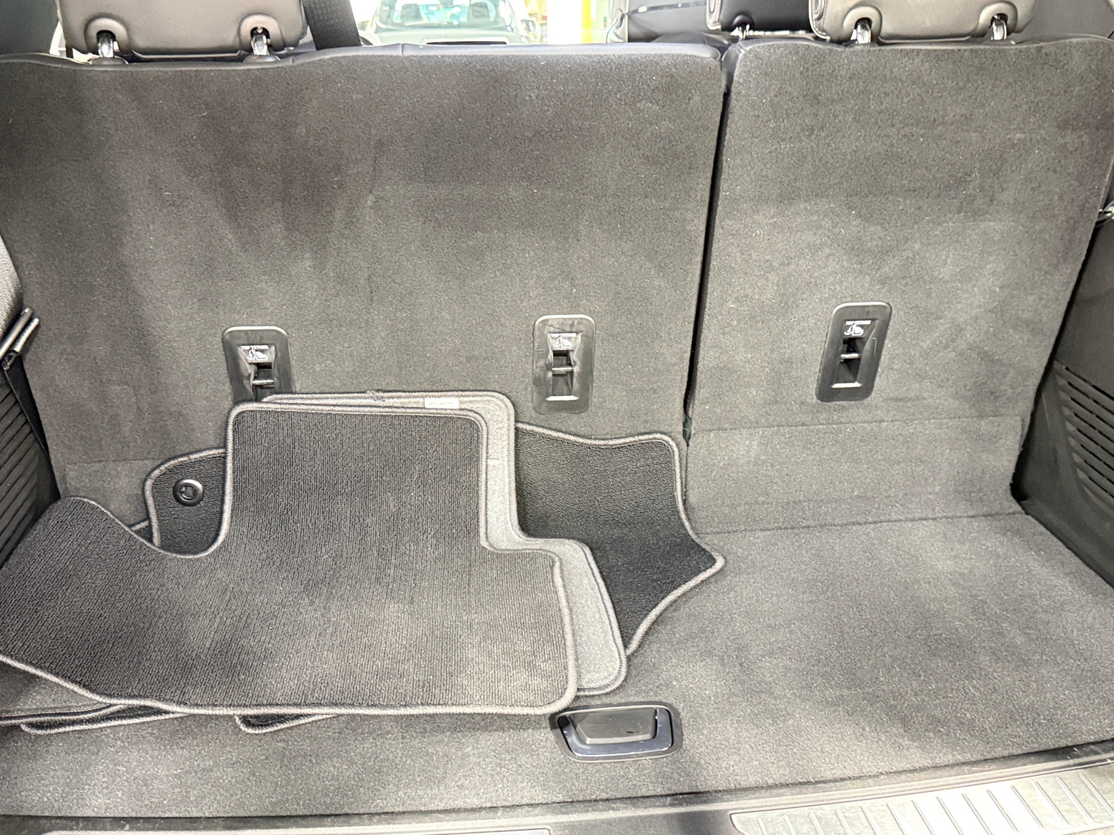 Thumbnail: 2023 Chevrolet Tahoe - 6