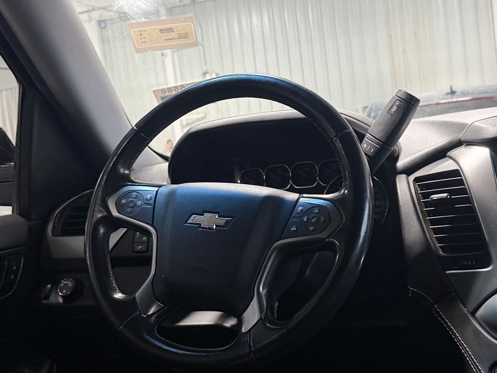 Thumbnail: 2019 Chevrolet Suburban - 4