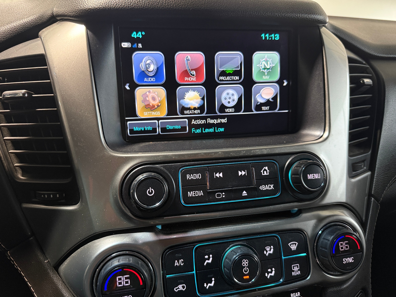 Thumbnail: 2019 Chevrolet Suburban - 3