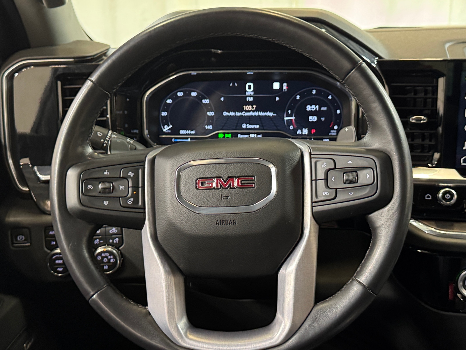 Thumbnail: 2023 GMC Sierra 1500 - 4