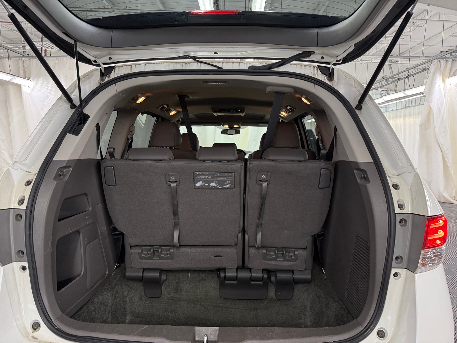 Thumbnail: 2015 Honda Odyssey - 6