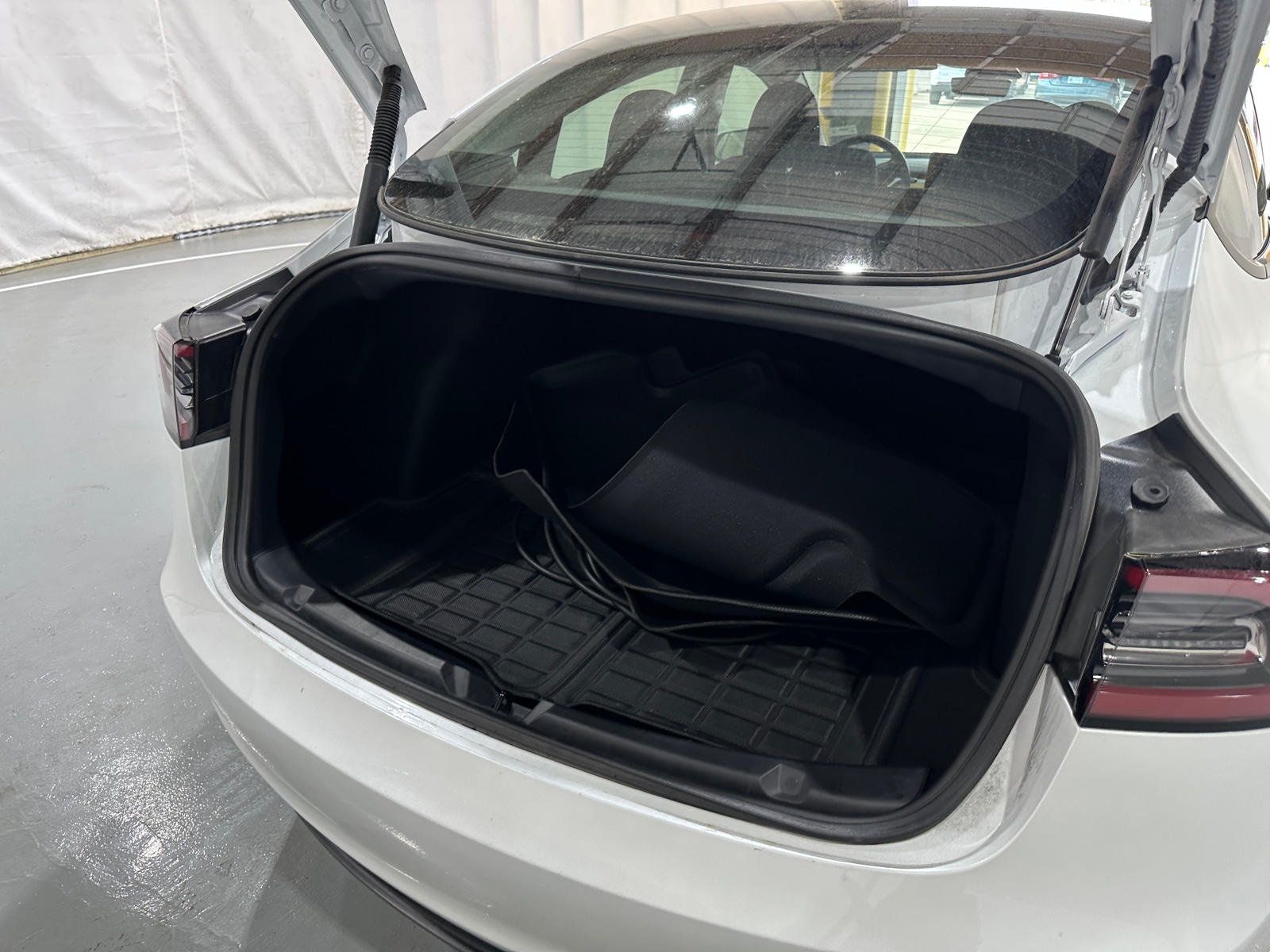 Thumbnail: 2023 Tesla Model 3 - 6