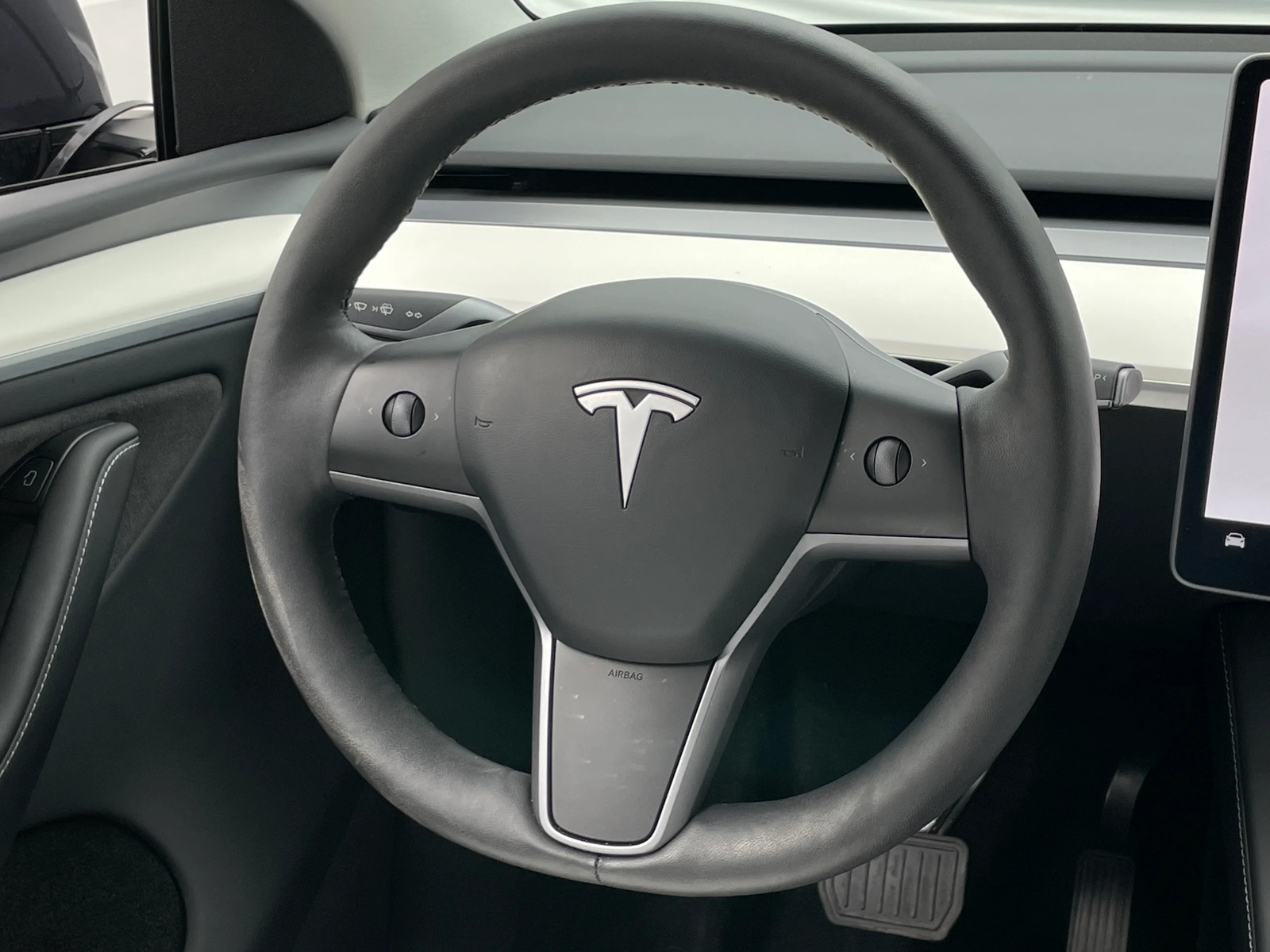 Thumbnail: 2023 Tesla Model Y - 3