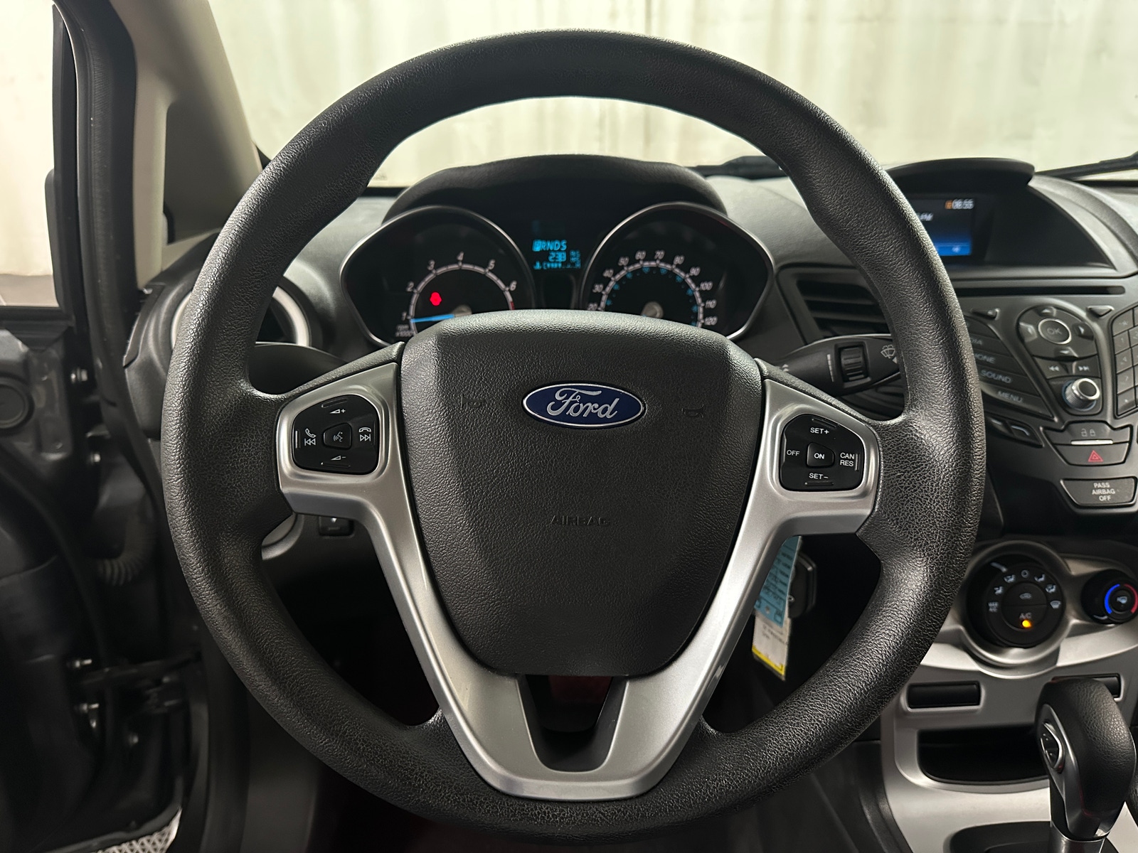 Thumbnail: 2018 Ford Fiesta - 5