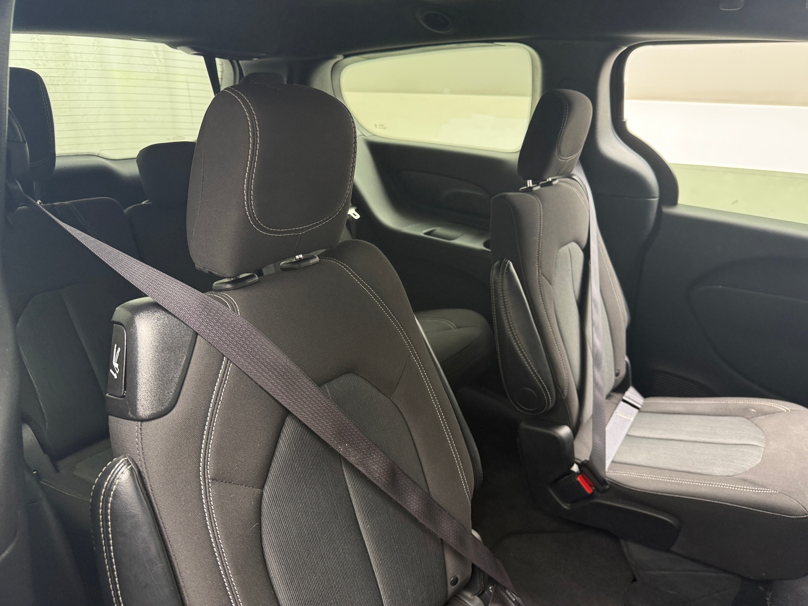 Thumbnail: 2024 Chrysler Pacifica - 6