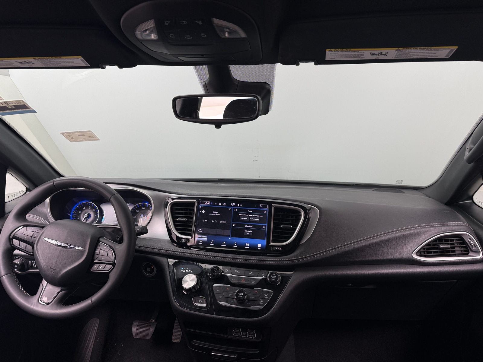 Thumbnail: 2024 Chrysler Pacifica - 3