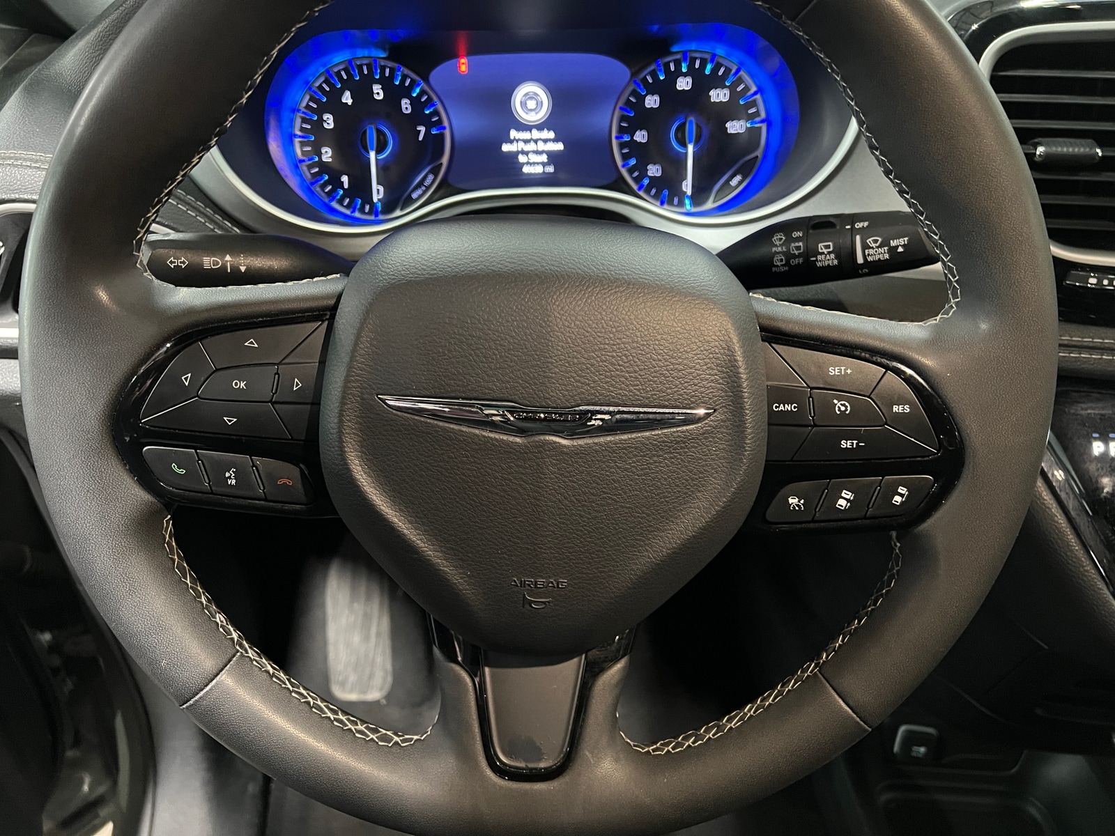 Thumbnail: 2024 Chrysler Pacifica - 5