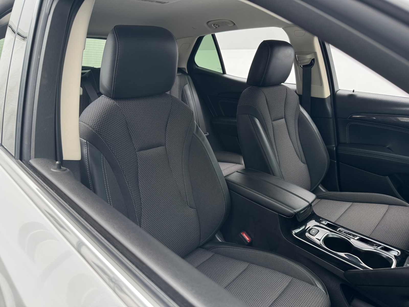 Thumbnail: 2022 Buick Envision - 2