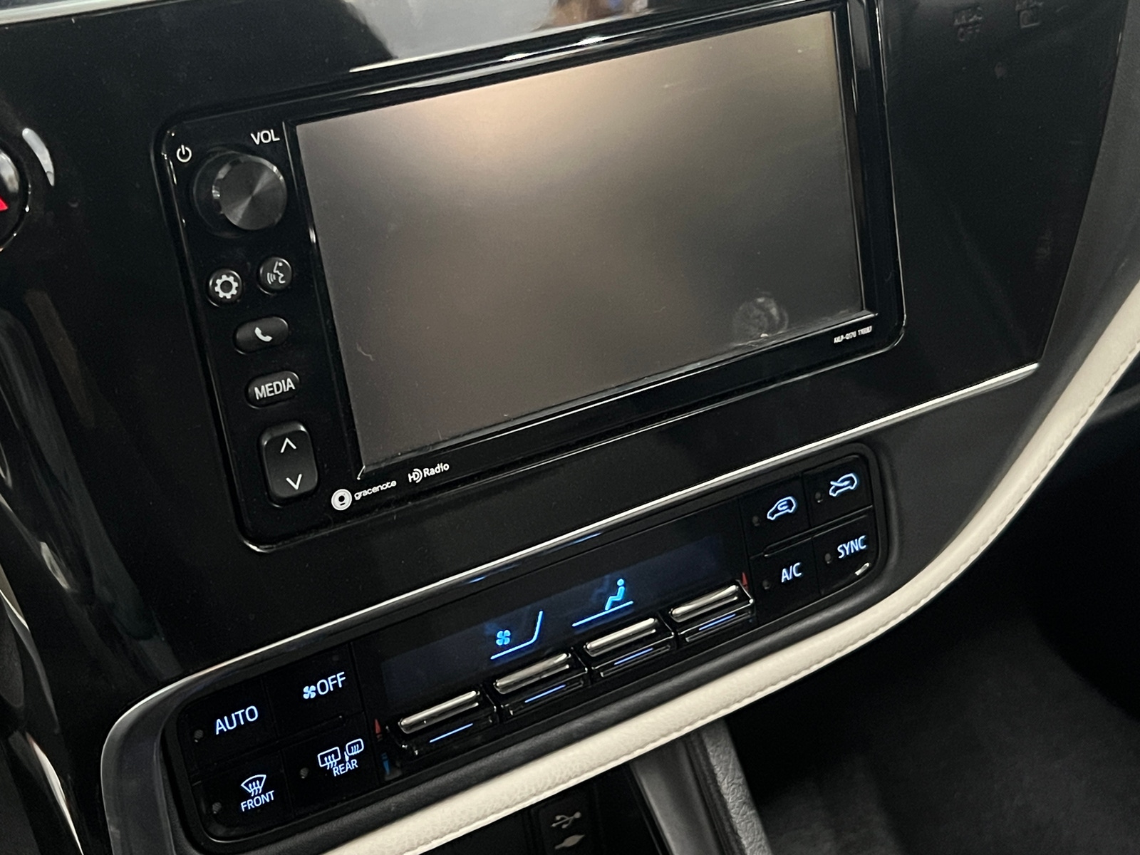 Thumbnail: 2017 Toyota Corolla iM - 4