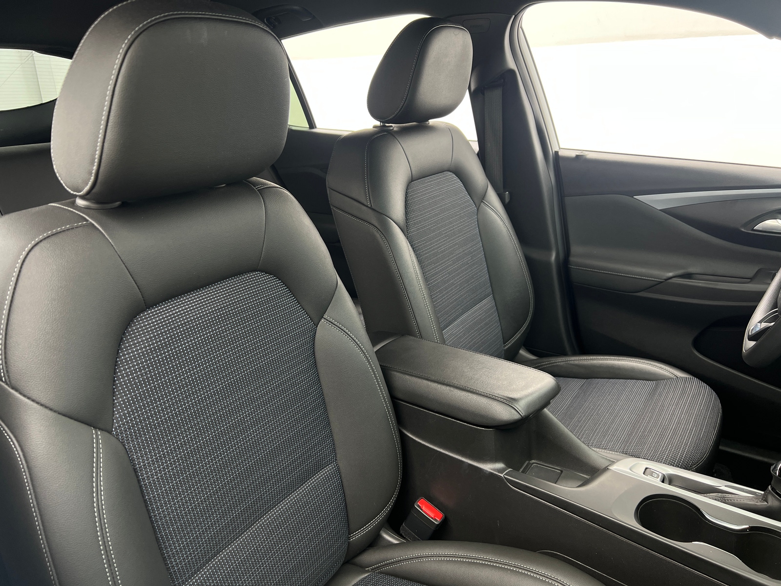 Thumbnail: 2025 Buick Envista - 2