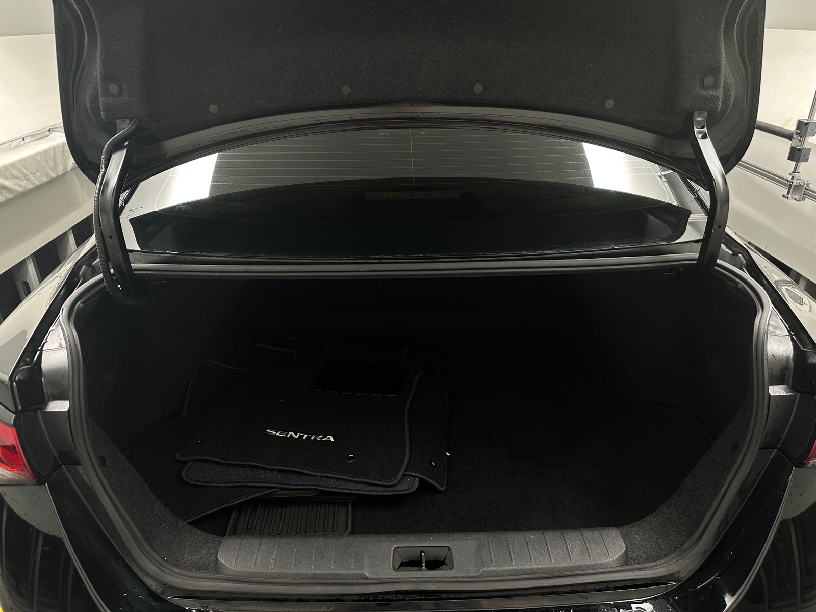 Thumbnail: 2020 Nissan Sentra - 7