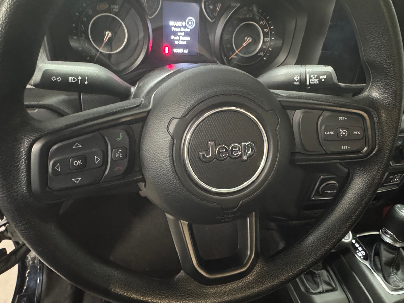 Thumbnail: 2025 Jeep Wrangler - 5