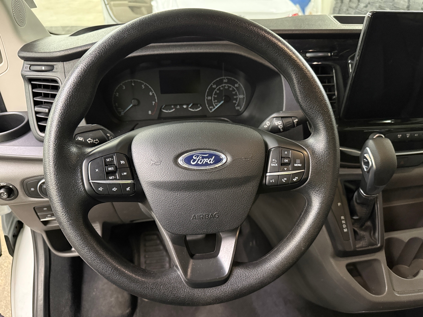 Thumbnail: 2023 Ford Econoline - 5