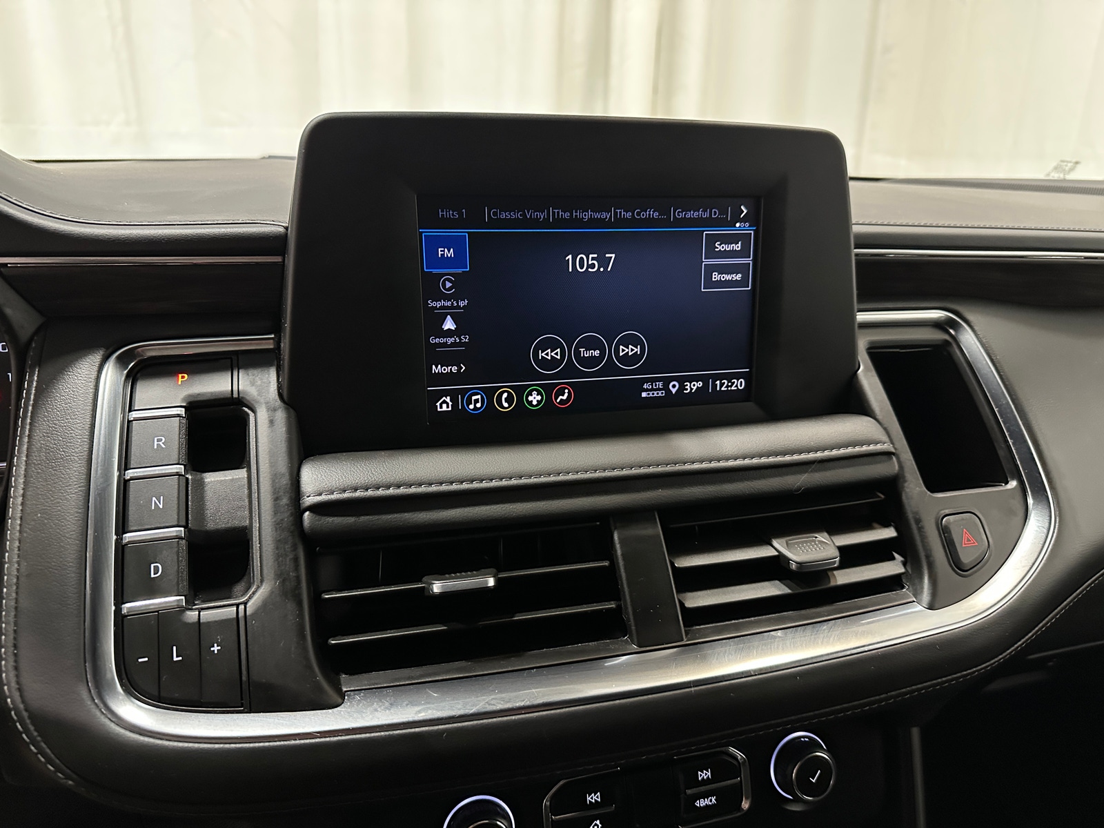 Thumbnail: 2023 Chevrolet Suburban - 4