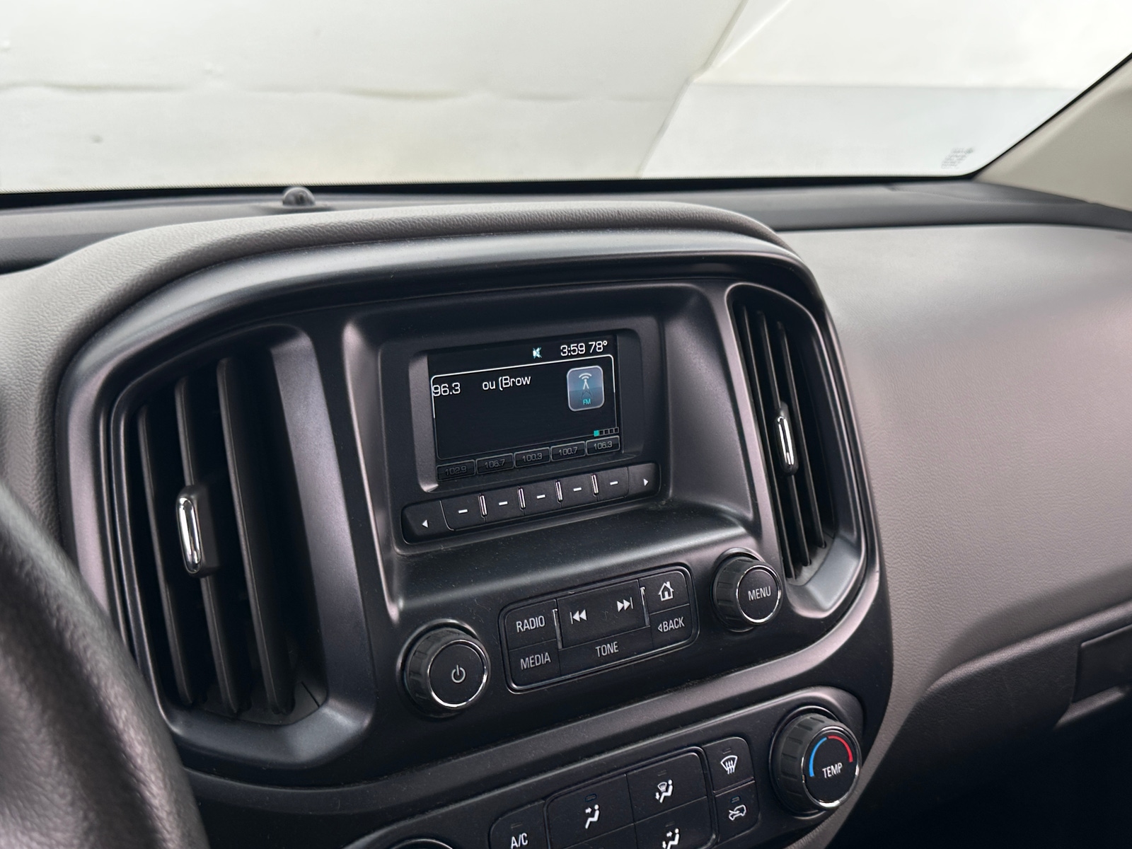 Thumbnail: 2016 Chevrolet Colorado - 4