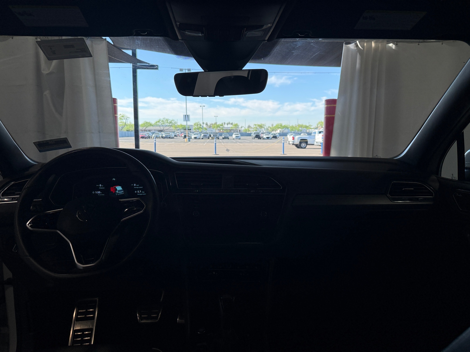 Thumbnail: 2022 Volkswagen Tiguan - 2