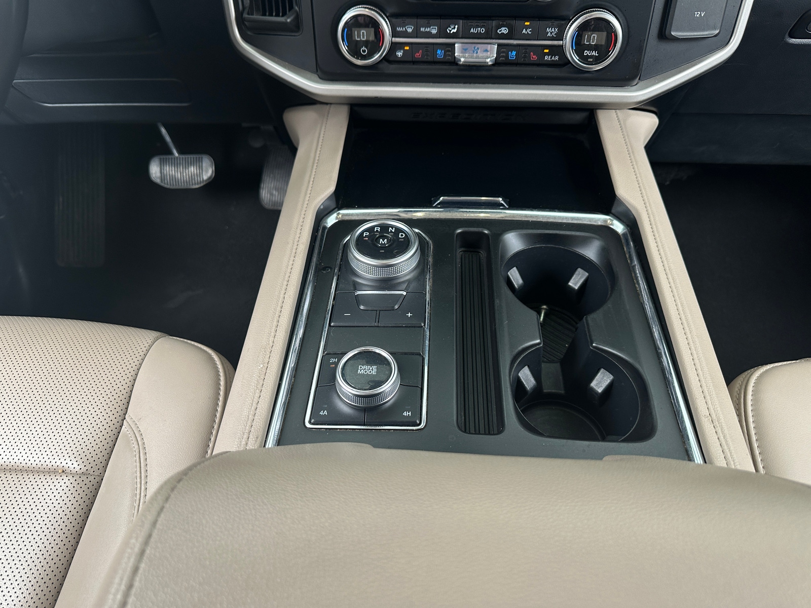 Thumbnail: 2024 Ford Expedition MAX - 4