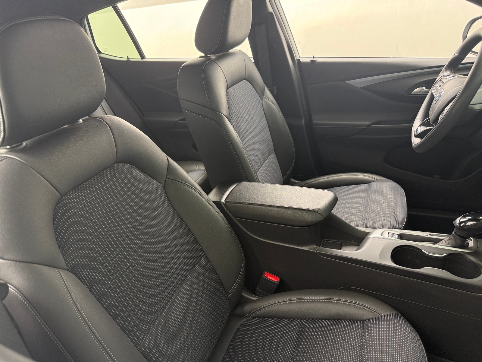 Thumbnail: 2025 Buick Envista - 2