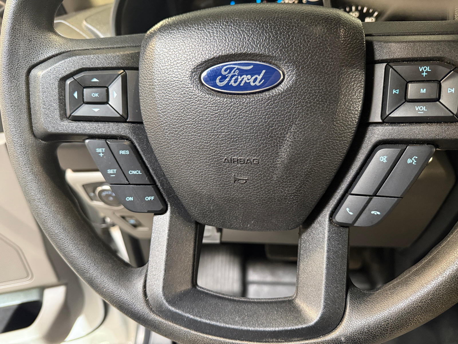 Thumbnail: 2016 Ford Econoline - 4