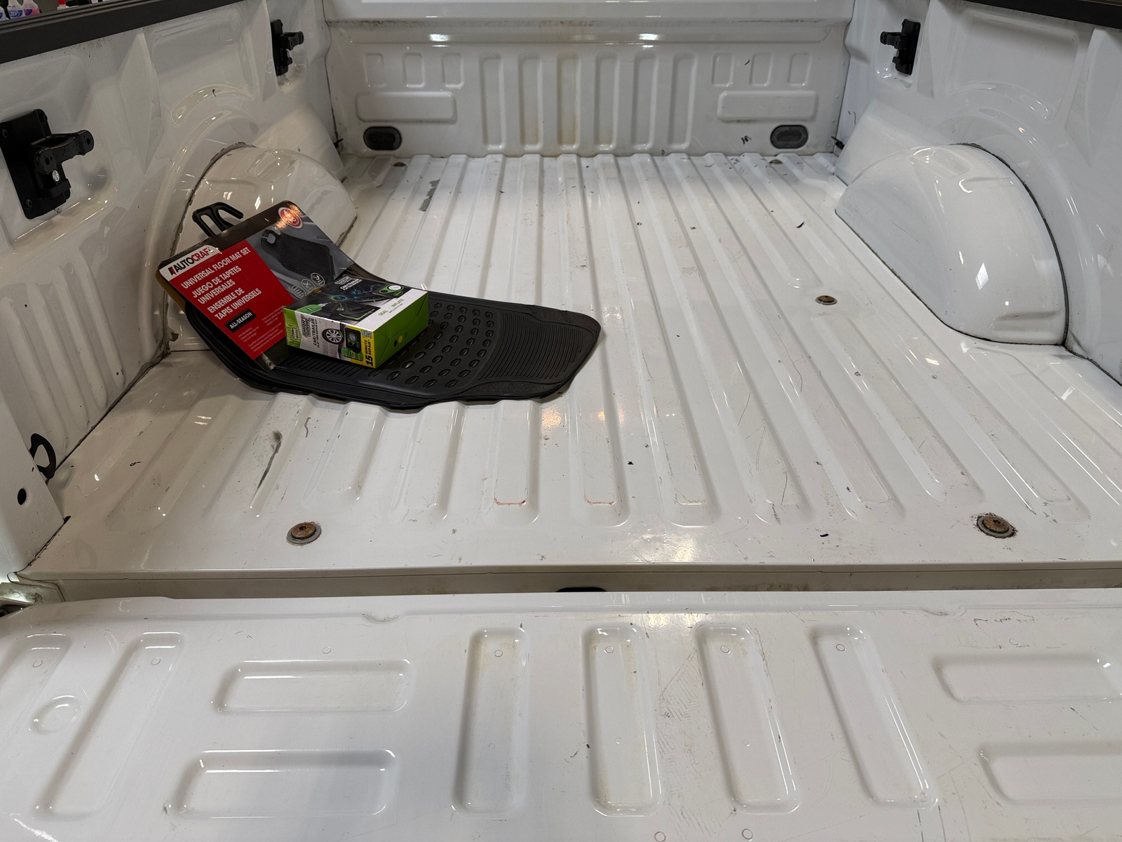 Thumbnail: 2016 Ford Econoline - 5