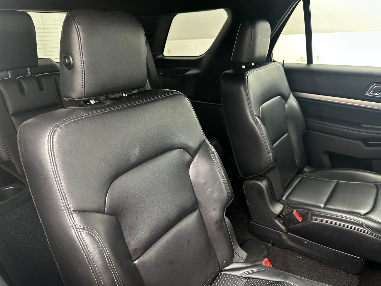 Thumbnail: 2019 Ford Explorer - 5