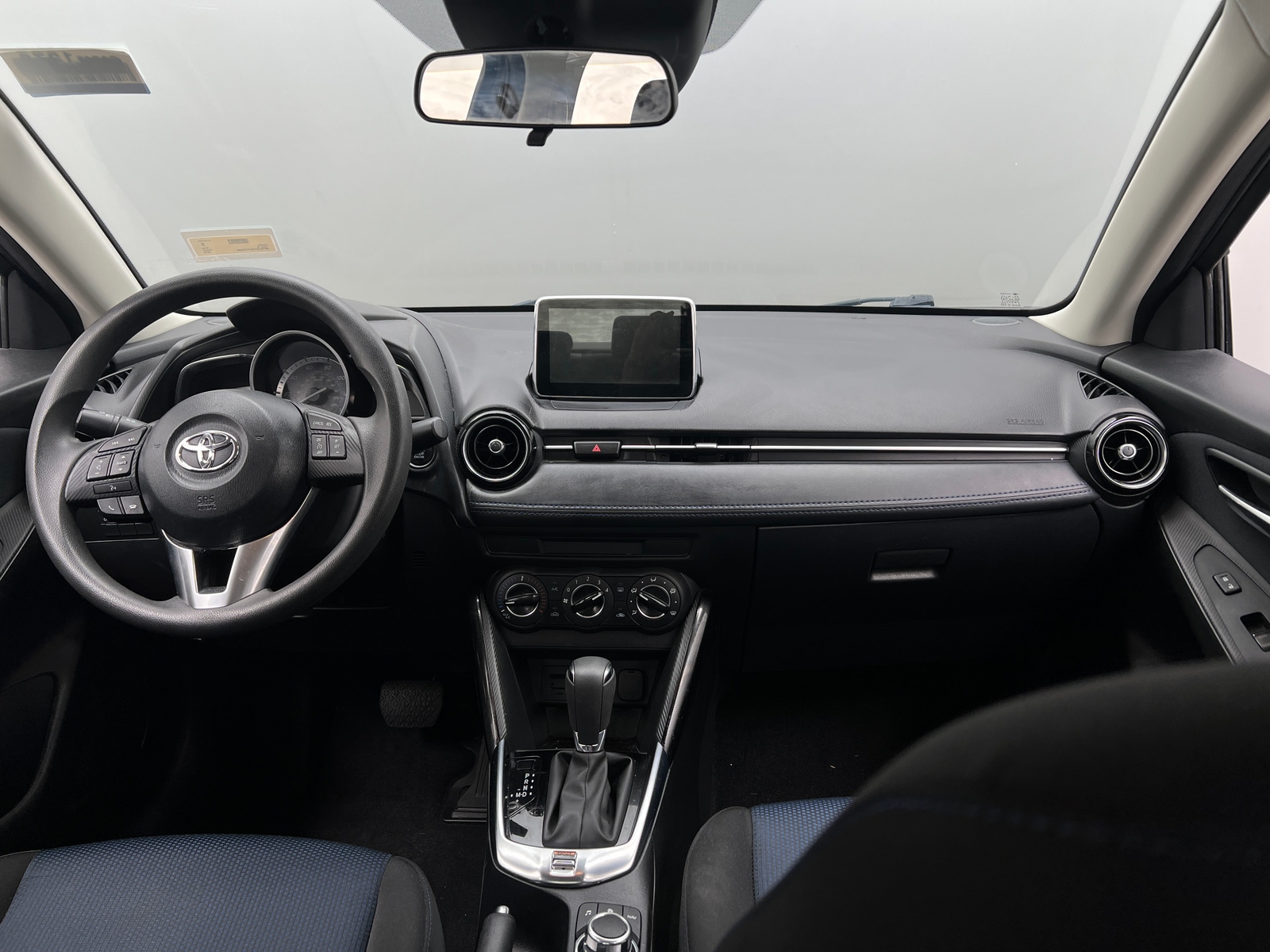 Thumbnail: 2018 Toyota Yaris iA - 3