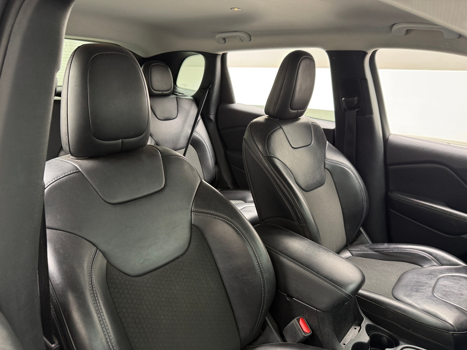 Thumbnail: 2021 Jeep Cherokee - 2