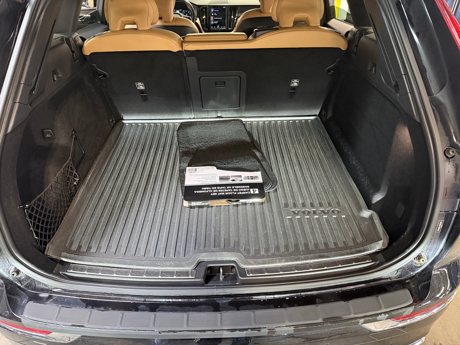 Thumbnail: 2021 Volvo XC60 - 6