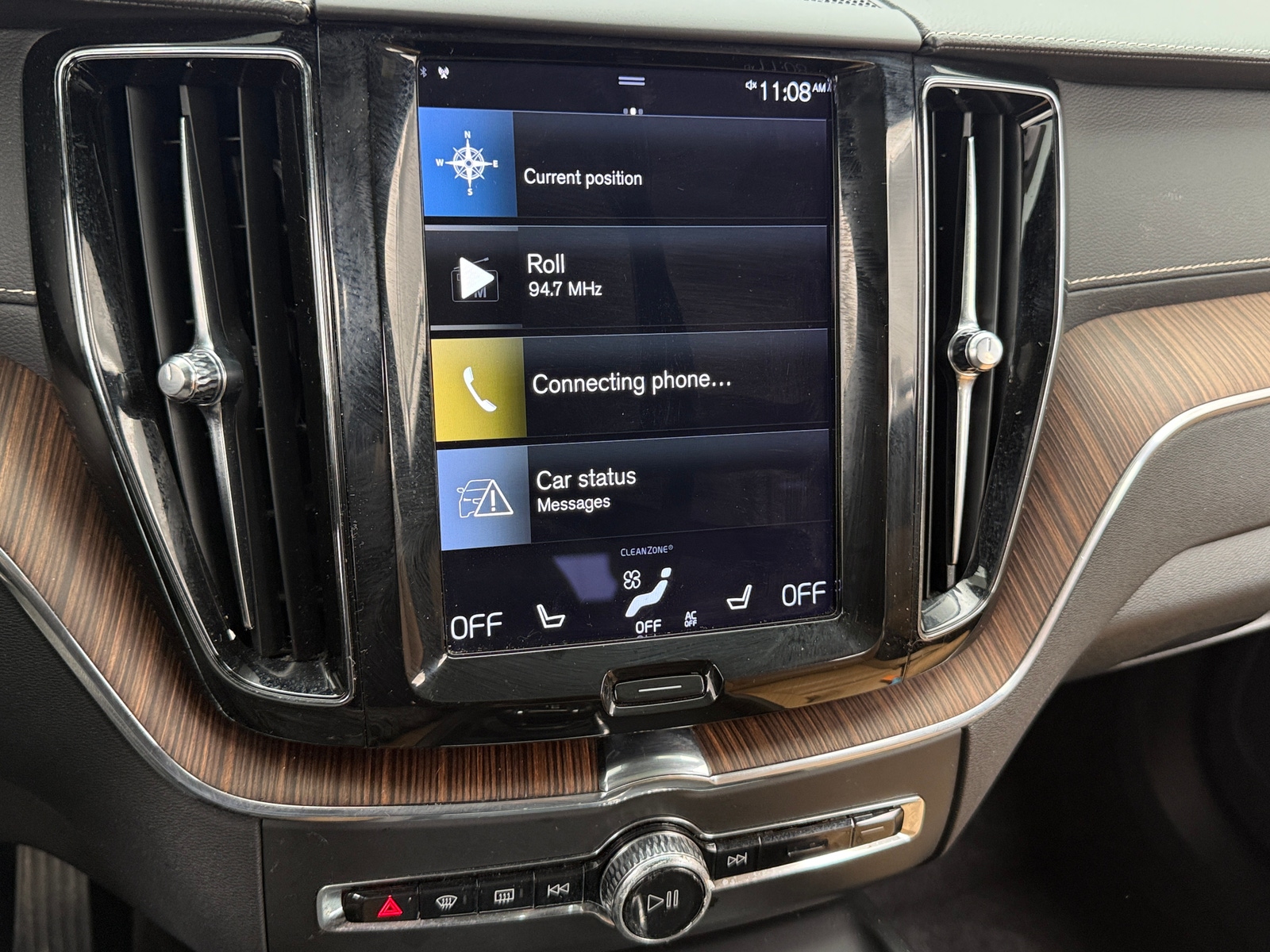 Thumbnail: 2021 Volvo XC60 - 3