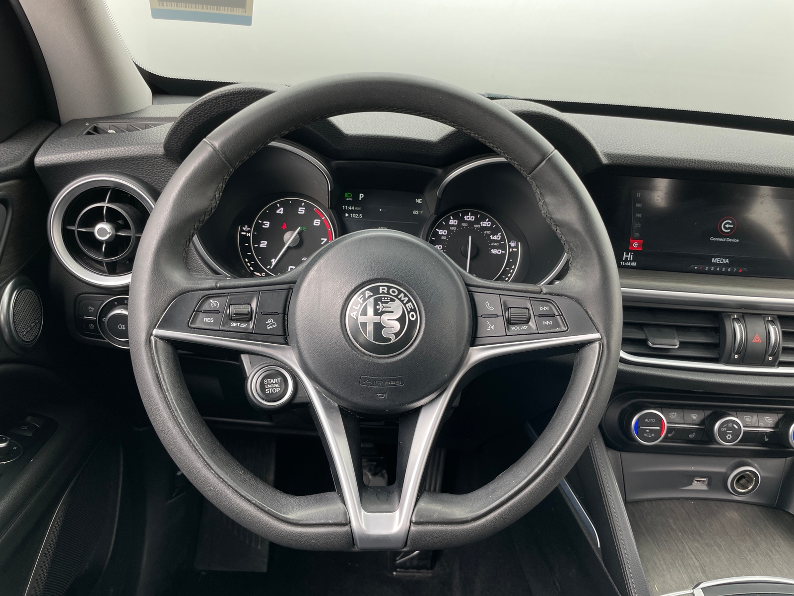 Thumbnail: 2018 Alfa Romeo Stelvio - 4