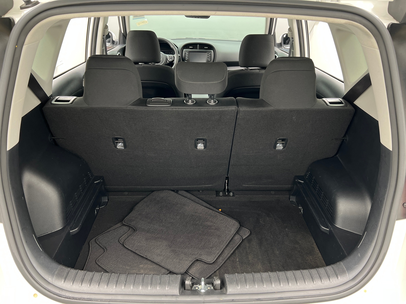 Thumbnail: 2020 Kia Soul - 7