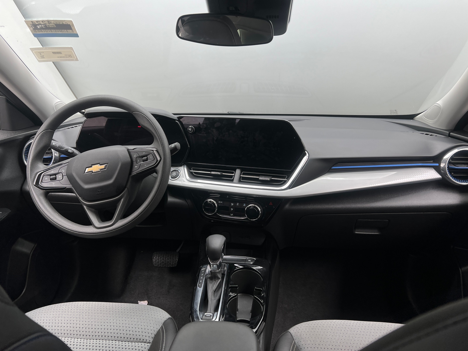 Thumbnail: 2025 Chevrolet Trax - 3