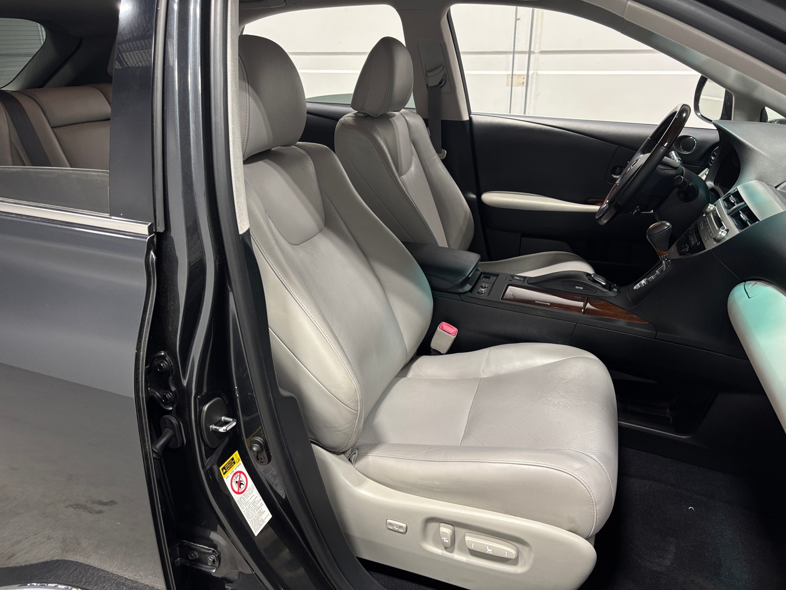 Thumbnail: 2011 Lexus RX - 2