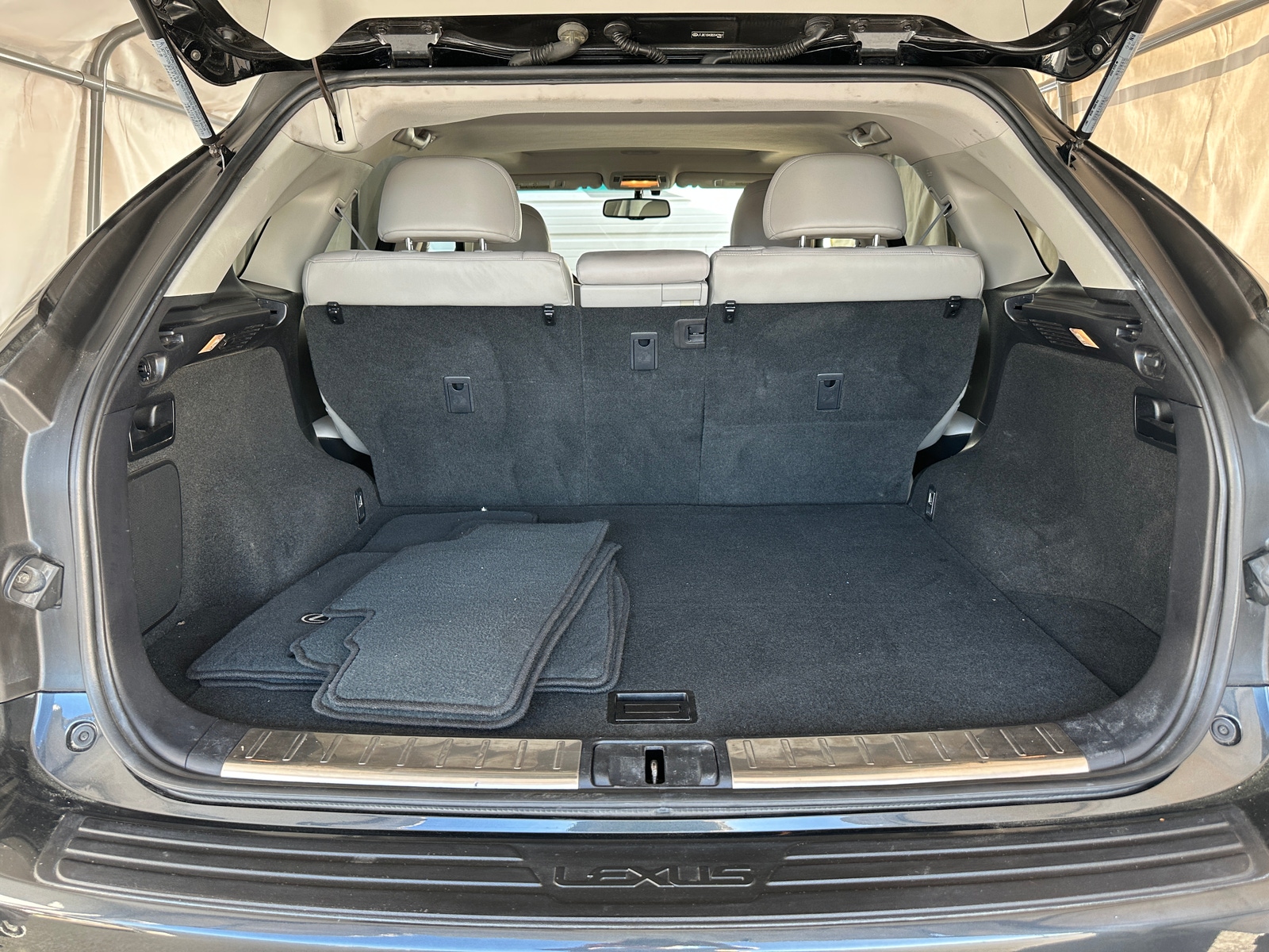 Thumbnail: 2011 Lexus RX - 7