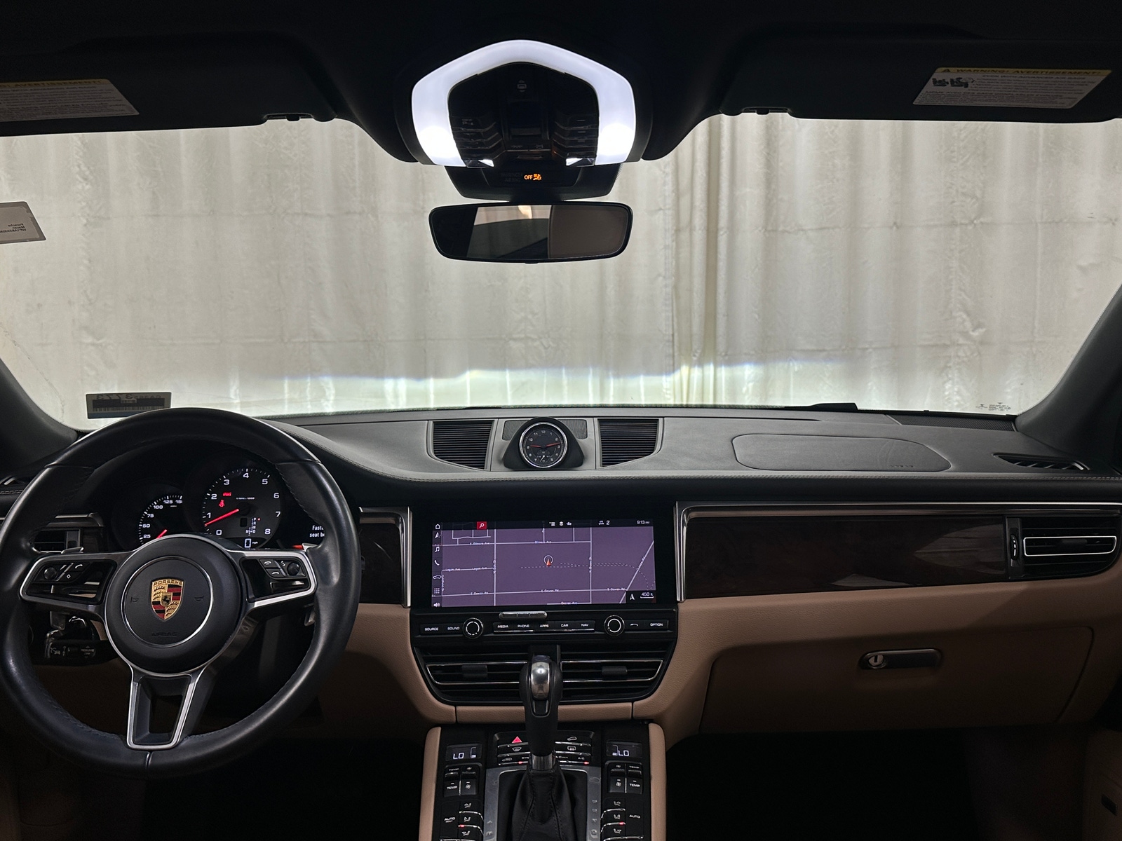 Thumbnail: 2021 Porsche Macan - 2